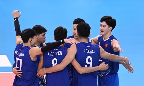 Giải Bóng chuyền SEA V.League 2025: Tuyển nam Việt Nam ngược dòng thắng Thái Lan