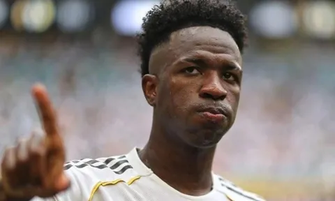 Bất mãn với huấn luyện viên Alonso, Vinicius bị Real Madrid rao bán