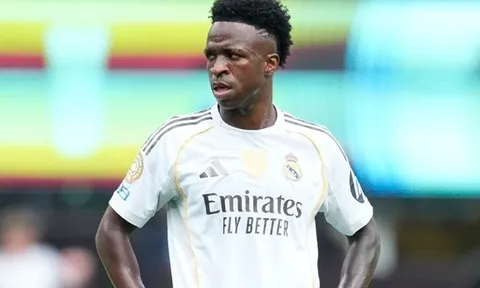 Liverpool hỏi mua Vinicius từ Real Madrid với mức giá kỷ lục