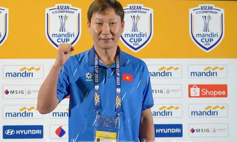 Huấn luyện viên Kim Sang-sik đặt mục tiêu vô địch, tôn trọng các đối thủ tại Giải U23 Đông Nam Á 2025