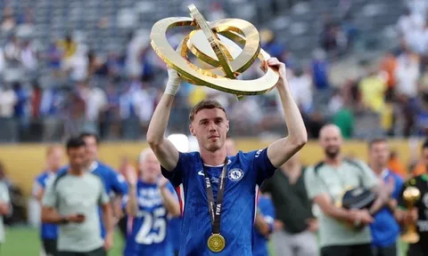 Man City ra giá kỷ lục để hỏi mua Cole Palmer