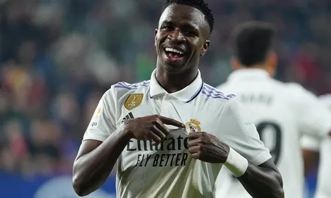 Real Madrid cân nhắc trước lời đề nghị 350 triệu euro cho Vinicius