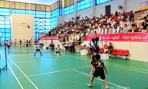 Hơn 400 vận động viên tranh tài Giải Cầu lông các câu lạc bộ thanh thiếu niên - nhi đồng Tuyên Quang năm 2025