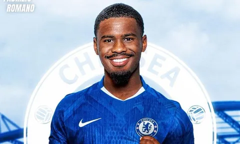 Chelsea đạt được thỏa thuận chiêu mộ hậu vệ Jorrel Hato từ Ajax