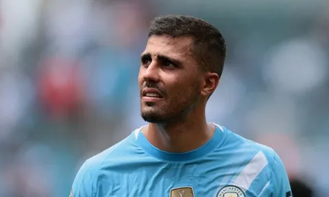 Man City thưởng lớn cho Rodri, chi đậm chiêu mộ Leao từ AC Milan