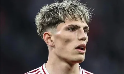 Chelsea đàm phán với Man United về Garnacho