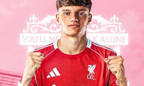 Liverpool đón tân binh 18 tuổi với giá kỷ lục