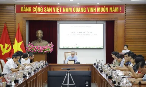 Chuyển đổi số phải dựa trên nguyên tắc giữ vững bản sắc và giá trị cốt lõi, làm gia tăng sức hấp dẫn và sức cạnh tranh của văn hóa Việt Nam