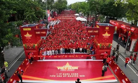 Hơn 1 triệu người đi bộ trên toàn quốc "Cùng Việt Nam tiến bước"