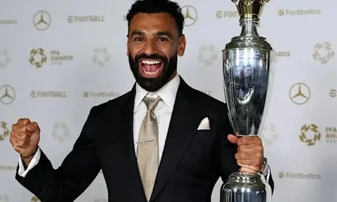 Tiền đạo Mohamed Salah đi vào lịch sử Premier League