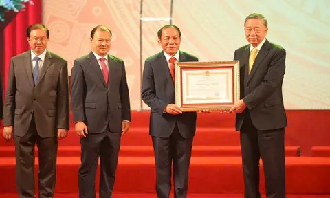 Bộ Văn hóa, Thể thao và Du lịch đón nhận Huân chương Lao động hạng Nhất