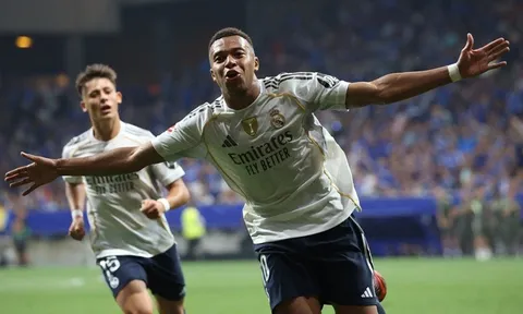 Kylian Mbappe thăng hoa trong ngày Real Madrid đánh bại Oviedo