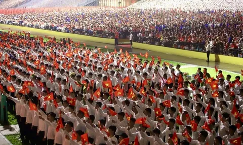 Tặng 100.000 đồng/người cho toàn dân ăn Tết Độc lập