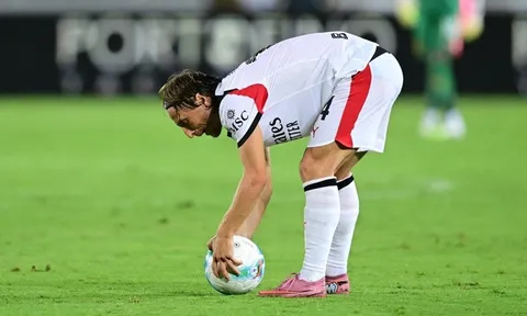 Câu lạc bộ Cremonese và tiền vệ Luka Modric ghi tên vào lịch sử Serie A