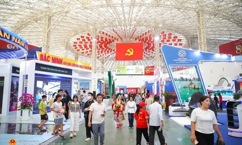 Triển lãm "80 năm hành trình Độc lập - Tự do - Hạnh phúc" đón hơn 1 triệu lượt khách sau 3 ngày mở cửa