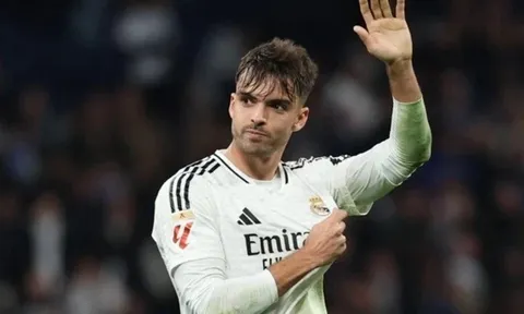 Real Madrid đổi thái độ với Asencio, khó xử với David Alaba