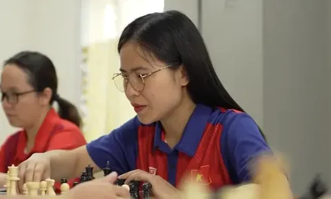 Nguyễn Thị Mỹ Linh: 'Nhìn' cờ bằng đôi tay, chinh phục vinh quang bằng ý chí