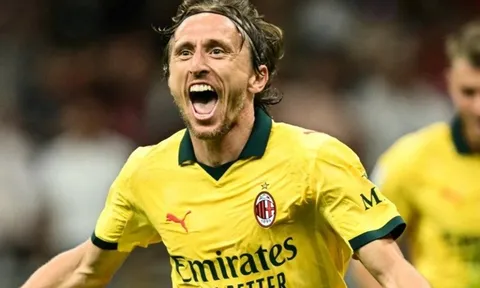 Luka Modric đi vào lịch sử Serie A sau trận thắng của AC Milan
