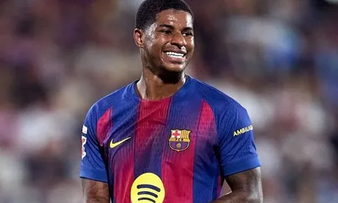 Rashford ghi dấu ấn trong chiến thắng đậm của Barcelona