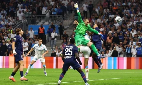 PSG thua sốc trên sân của Marseille ở trận đấu muộn vòng 5 Ligue 1