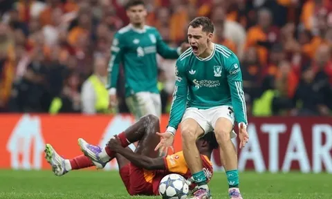 Liverpool thua sốc ở vòng phân hạng Champions League