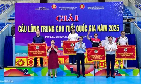Bắc Ninh nhất toàn đoàn tại Giải Cầu lông trung cao tuổi quốc gia năm 2025
