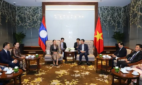 Đẩy mạnh hợp tác đưa Di sản thiên nhiên chung "Vườn quốc gia Phong Nha - Kẻ Bàng và Vườn quốc gia Hin Nam No" thành điểm sáng cạnh tranh về du lịch trên thế giới