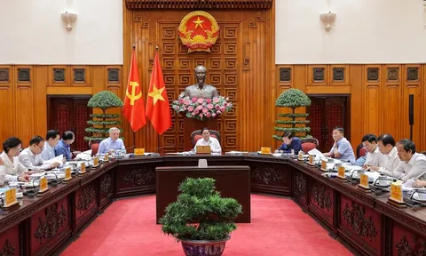 Tiếp tục hoàn thiện dự thảo nghị quyết của Bộ Chính trị về chấn hưng và phát triển văn hóa