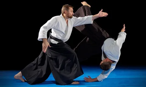 Bạn Gia Huy - ở Lạng Sơn hỏi: Xin cho biết, nguồn gốc của Aikido và lợi ích khi tập luyện môn võ này?