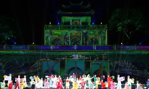 Bế mạc "Lễ hội Văn hóa Thế giới tại Hà Nội lần thứ nhất"