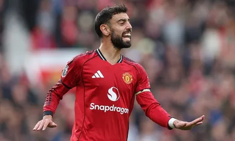 Man United ra giá bán Bruno Fernandes, huấn luyện viên Amorim chú ý tài năng trẻ