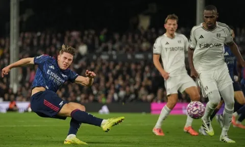 Arsenal và Man City cùng giành trọn 3 điểm trước đối thủ