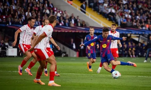 Barcelona vượt Real Madrid tạm chiếm ngôi đầu La Liga