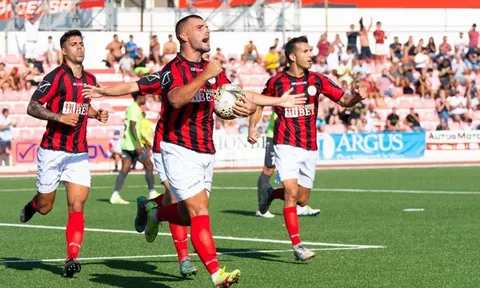 Lincoln Red Imps tạo địa chấn, Dzeko đi vào lịch sử Conference League