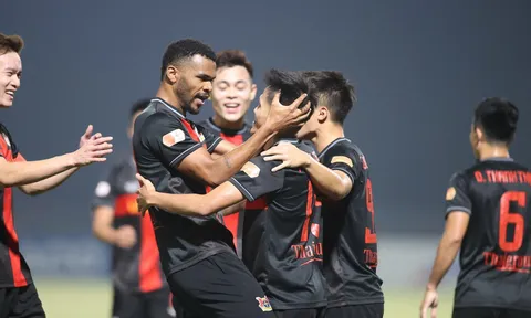 Vòng 8 V.League 2025-2026: Ninh Bình giữ chắc ngôi đầu, Hà Nội có chiến thắng đầu tiên dưới thời Kewell