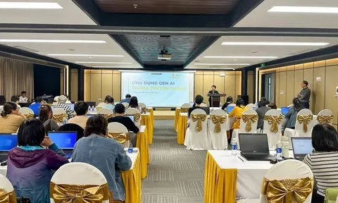 Đào tạo, bồi dưỡng "Ứng dụng công nghệ AI trong công tác thông tin, truyền thông"