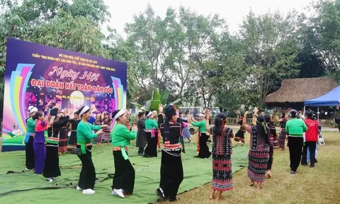 Bảo tồn, phát huy, lan tỏa truyền thống đại đoàn kết toàn dân tộc; tôn vinh di sản văn hóa phong phú các dân tộc Việt Nam 