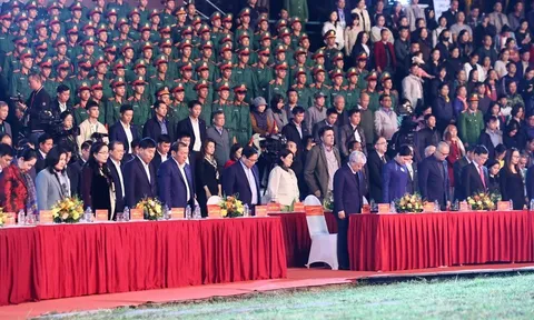 Tuần Đại đoàn kết các dân tộc - Di sản Văn hóa Việt Nam: Đoàn kết một lòng - Hướng về Miền Trung