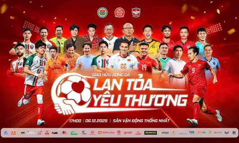 Những tấm vé được phát miễn phí cho người hâm mộ xem trận giao hữu bóng đá “Lan tỏa yêu thương 2025”
