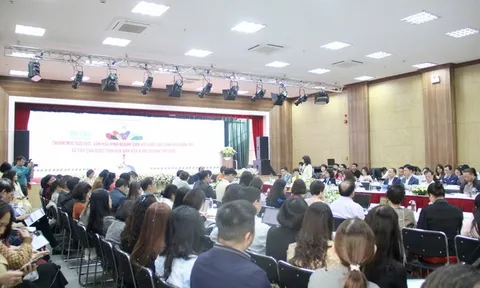 Chuẩn mực đạo đức, văn hóa kinh doanh gắn với bản sắc văn hóa dân tộc và tiếp cận được tinh hoa văn hóa kinh doanh thế giới