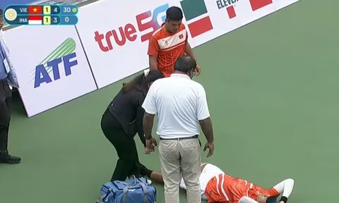 Tay vợt Văn Phương chấn thương ở trận đấu mở màn SEA Games 33