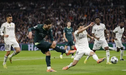 Real Madrid thua ngược Man City ngay tại Bernabeu