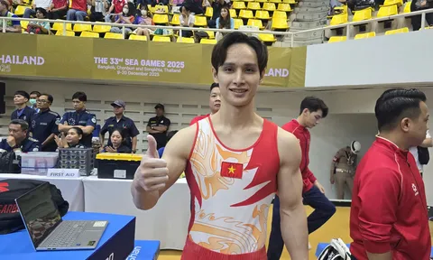 Môn Thể dục dụng cụ SEA Games 33: “Hot boy” Đinh Phương Thành giành huy chương vàng nội dung Xà kép