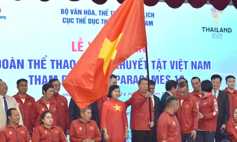 Chùm ảnh: Đoàn Thể thao người khuyết tật Việt Nam xuất quân tham dự Para Games 13