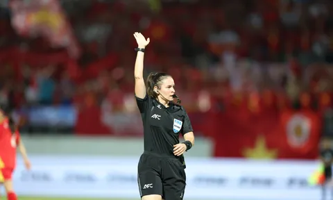 Chùm ảnh: Trọng tài “tước” tấm huy chương vàng SEA Games 33 của đội tuyển bóng đá nữ Việt Nam