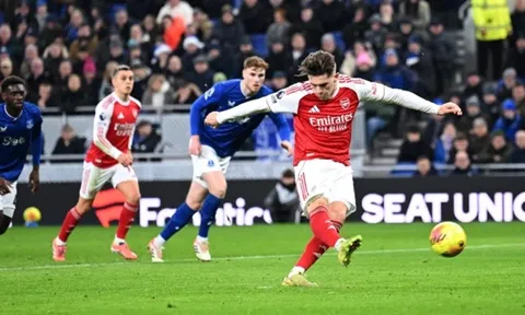 Gyokeres tỏa sáng đưa Arsenal trở lại vị trí số 1 Premier League