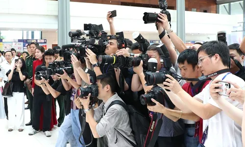 Tháo gỡ các điểm nghẽn chính sách, tạo điều kiện để báo chí phát triển lành mạnh