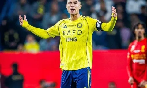 Cristiano Ronaldo bị chỉ trích