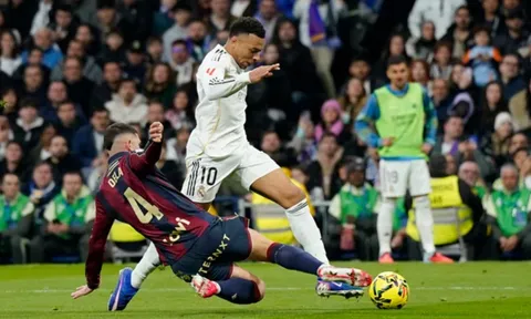 Kylian Mbappe và Raul Asencio lập công giúp Real Madrid giành trọn 3 điểm