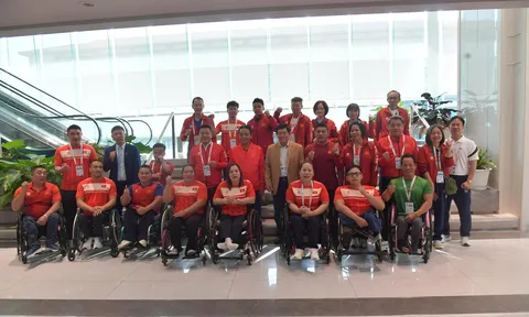 Thứ trưởng Bộ Văn hóa, Thể thao và Du lịch Hoàng Đạo Cương thăm, động viên Đoàn Thể thao người khuyết tật Việt Nam dự ASEAN Para Games 13